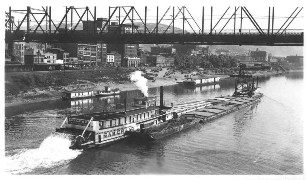 Pittsburgh nas ondas curtas: como a frequência 8213 kHz da USACE coordenava eclusas e comboios no Rio Ohio (anos 1950–70)